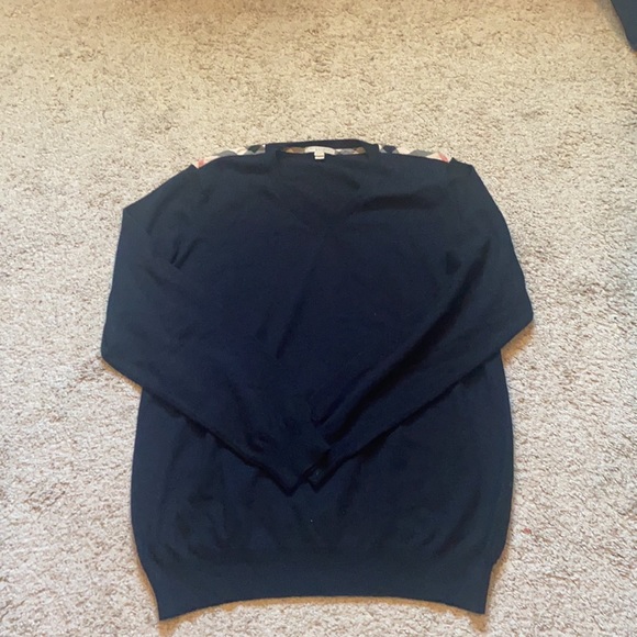 Burberry - Picture 3 of 6